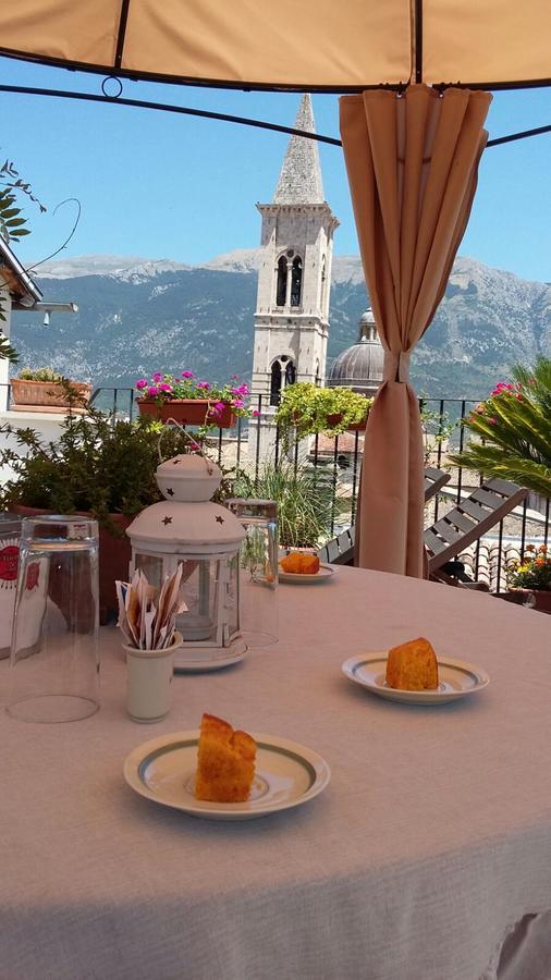 B&B Il Marchese Del Grillo Sulmona Kültér fotó